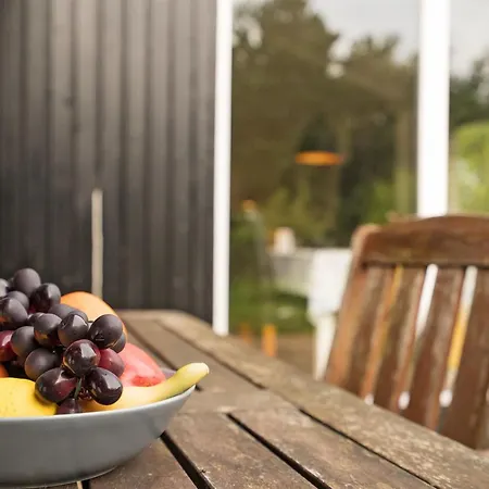 Avia - 500m From The Sea By Interhome *